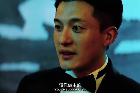 黑老大的女儿嫁给了渣男，黑老大知道后直接教女婿重新做人！
