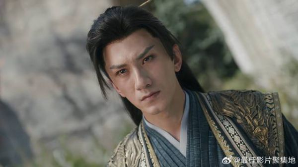 笛飞声出关 李莲花偷偷跟踪，却被一招重伤