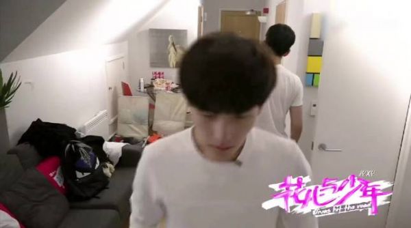 杨洋 反正你也播不了 结果全播了 哈哈哈哈哈哈 花少2杨洋