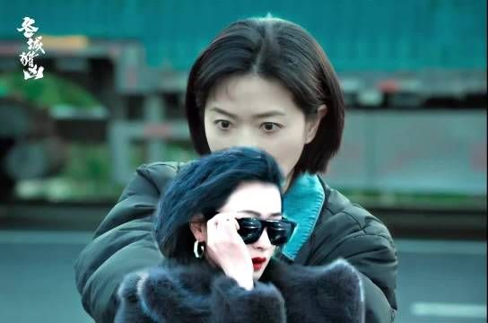万茜余文乐正邪对决，初代浪姐对阵6代披哥