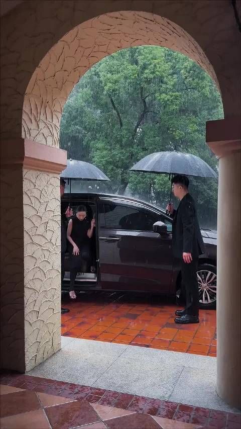 这是多少人心中的白月光啊，董洁太美了！ 董洁初代白月光