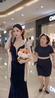 礼服被剪反手霸气回击，大快人心