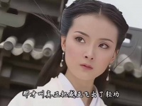 以前的吊威亚潇洒飘逸，行云流水，是真的在飞，现在的吊威亚是在坐电梯