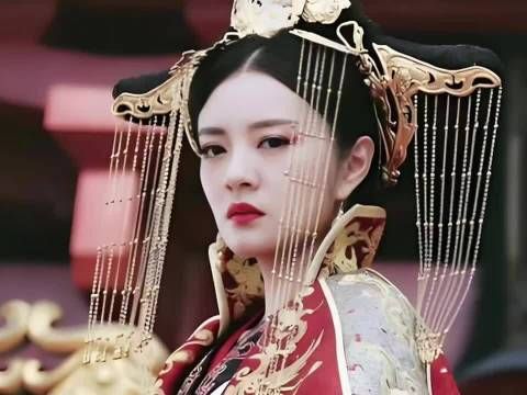 女人为了皇后梦抛弃心上人转身嫁给他弟弟