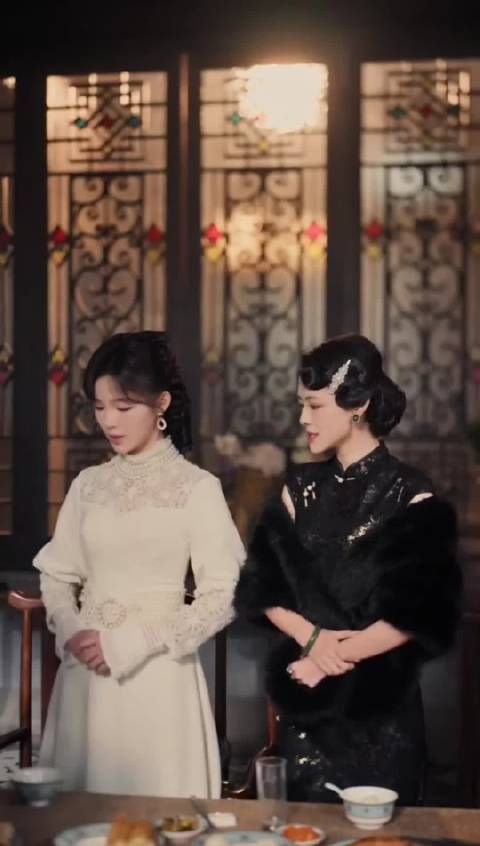 沈家宴席大嫂刁难新人，他开口解围