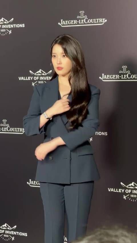 李知恩亮相积家Jaeger-LeCoultre上海张园线下活动…
