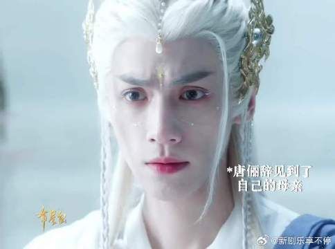 在腐朽与衰败之中因爱而生