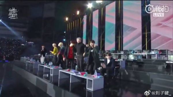 防弹少年团获idol live人气奖，哥哥们太优秀