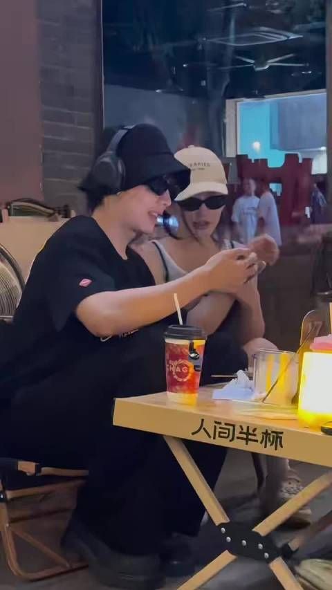 女友视角是心动，全景视角是快乐，辉子和舅舅这波联动太会玩了