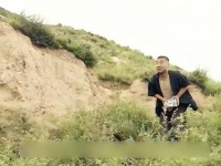 聪明的八路军战士，制造出茶壶地雷 炸的小鬼子人仰马翻