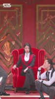 IU《Coin》直拍，西装打歌服好帅！iu上海买盲盒