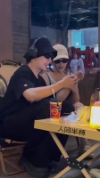 女友视角是心动，全景视角是快乐，辉子和舅舅这波联动太会玩了