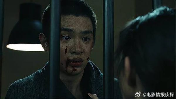 女人找小伙打听女儿去处 怎料小伙一句话，立马慌了
