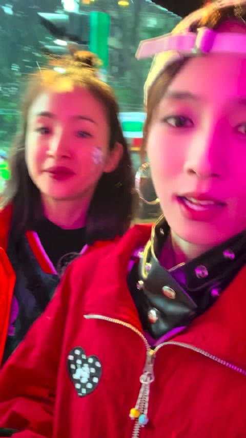 王可首次人体彩绘，为林依晨周冬雨画脸部彩绘