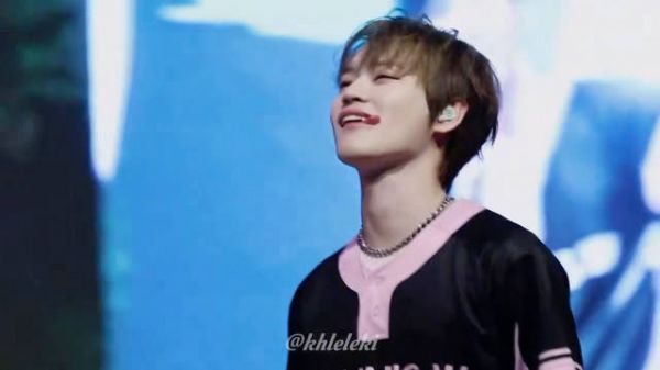 被喊欧巴后满意得变成了peko cr.khleleki