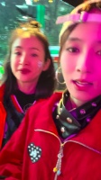 王可花少首秀彩绘，为林依晨周冬雨绘脸
