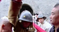 小瘦子结婚还没看新娘子，轿子就小鬼子截停了