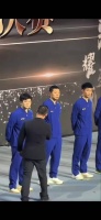 许昕：他是看不到我吗？笑死了