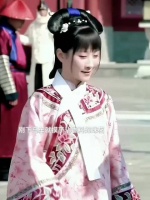 细思极恐：安陵容引来蝴蝶并不是因为海棠花，是因为她沾了香料的珠花