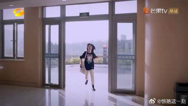 子秋突然发生车祸，尖尖急忙来到医院，前方高能