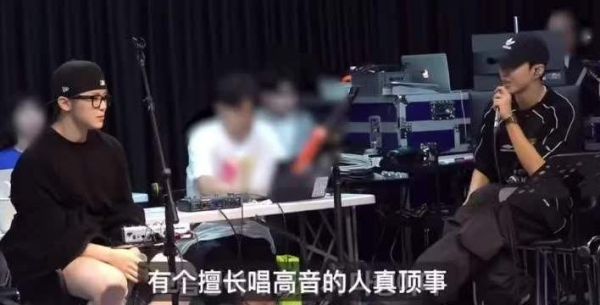 萌翻了！小老虎与米饭激情飙高音 音乐现场 向全世界安利