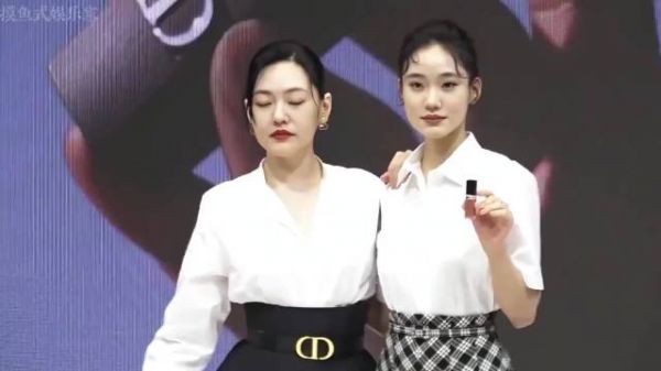 因为没生儿子,就把老二当透明人,小S对二女儿的冷漠有多残忍?