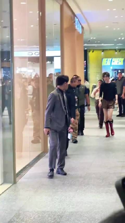 这种偶像集美们也追吗?