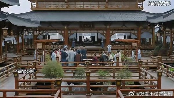 慎远给儿子过满月，亲戚们齐聚罗家，场面和谐又暖心