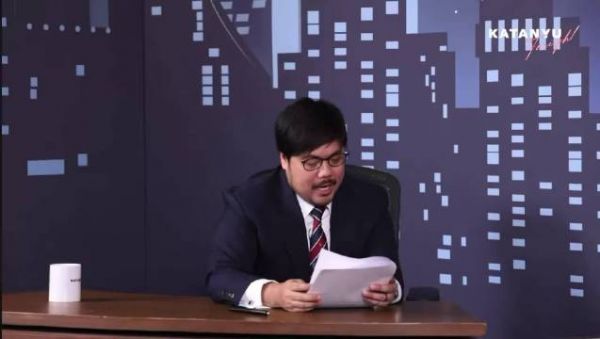 Est被问最爱视频 自信答自己后秒怂