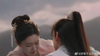 九思教玉茹骑马，玉茹吓得不敢睁眼，九思反应简直宠翻天