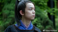 梅长苏将房契递给飞流，谁知飞流转身就扔火炉里