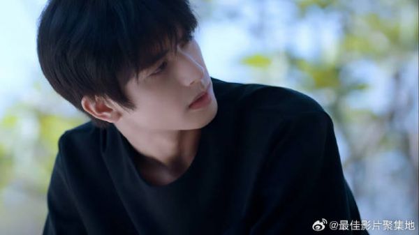 陈婷残疾被现任抛弃，舅舅让凌霄照顾，凌霄愤怒回应