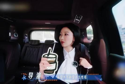 这个周冬雨在花少好萌的吧 完完全全吸粉啊！不愧是人见人夸，太可爱了吧！