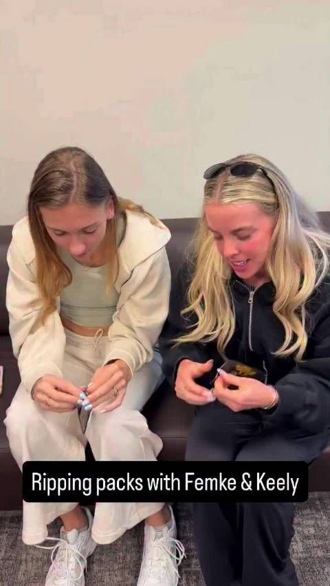 你更想要谁的签名？ 博尔 & 霍奇金森