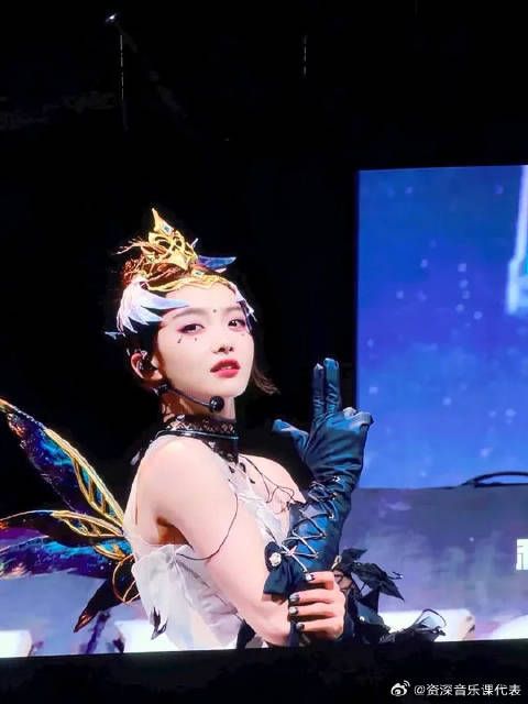 不愧是女团出身，好绝