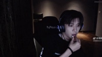 好搞笑 我平时也这样玩嘴巴