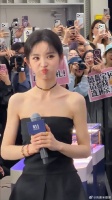 田曦薇，甜甜可爱的女生！