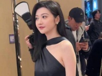 景甜美得令人心醉，甜得恰到好处