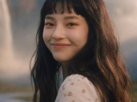 被裁女孩方桃子，AI偶像星光计划中闪耀