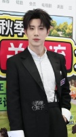额滴神啊鹭卓真的好帅啊，撕漫男来的