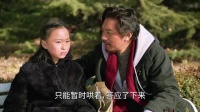 他舍命救女孩哭喊求救，众人冷漠围观拍照