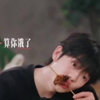 王以太爆料曾辉胖八斤，戏称常驻干饭人