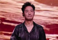 52岁的单纯男人郭晓东，被网友戏称为内娱孔刘