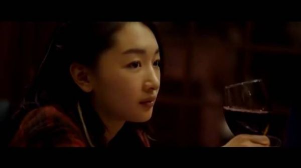 《七月与安生》上映十周年，那年青涩的周冬雨和马思纯
