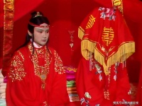 贾宝玉那么爱林黛玉，为什么后来还会娶薛宝钗？