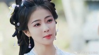 白烁痴迷成仙，却不知自己的青梅竹马是仙，而她更是神