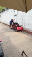 我们都从家里又回来山里了，这位要离家出走的老头儿也没走啊，再一次贴脸开大