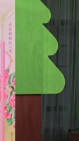 小林今天还戴了粉色丝巾