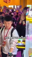 刘昊然广州活动清爽少年感