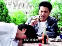 和周星驰拍这场戏的时候，吴孟达非常担心自己被观众骂，还好成品效果绝了！